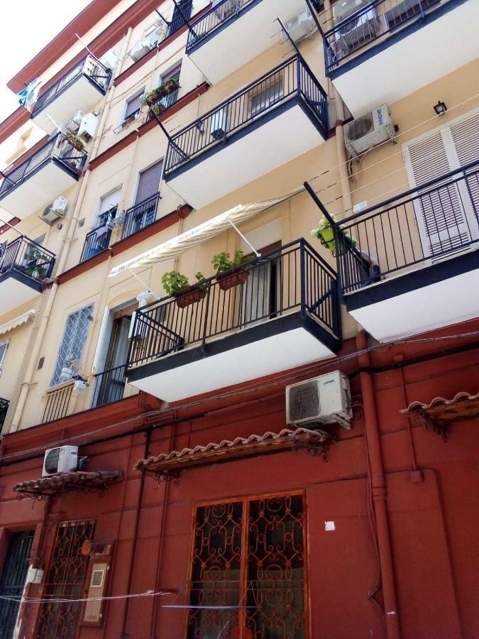 Domus Adriana Naples Exterior photo